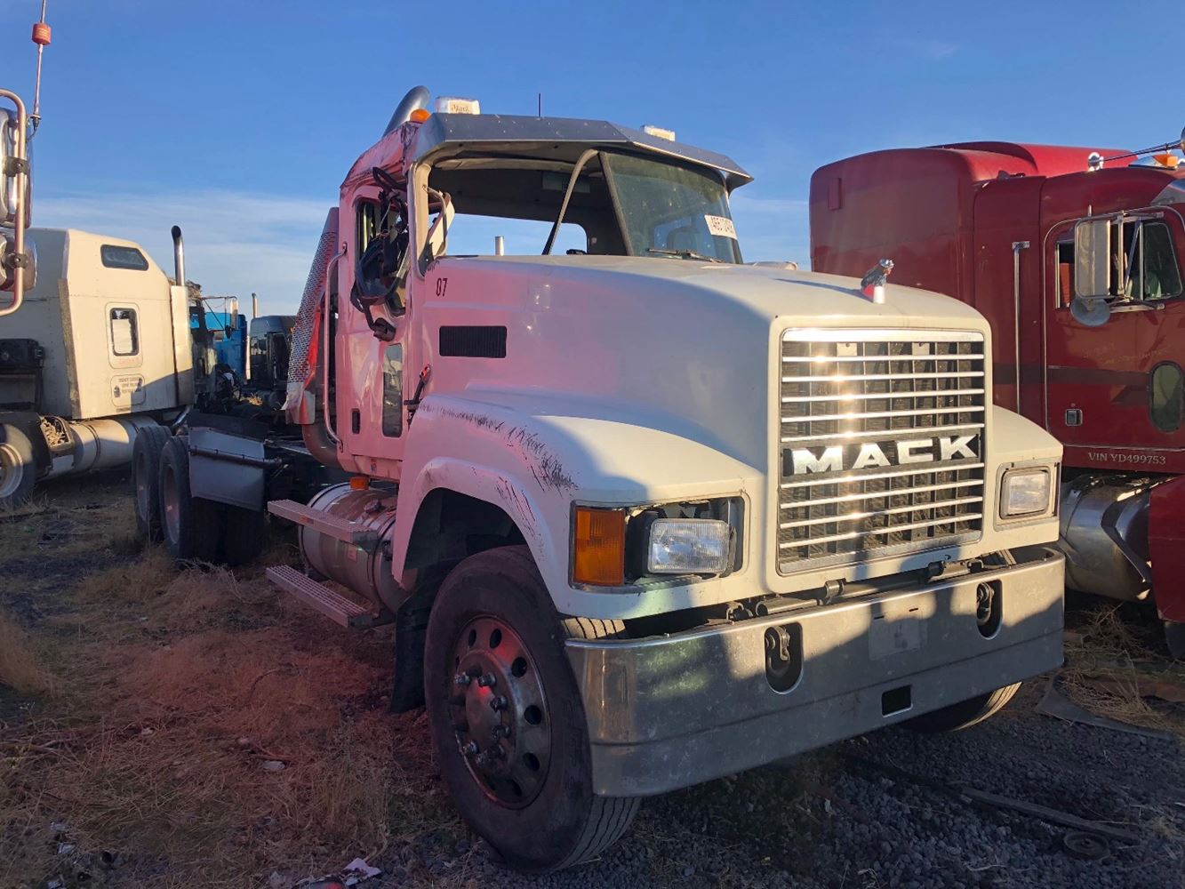 Mack  CHN613