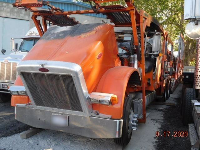 Peterbilt  379