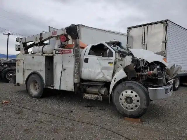 Ford  F-750