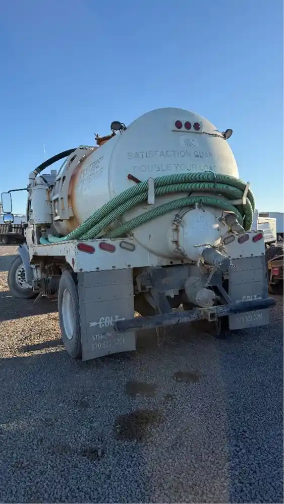Image 4 of part 2008 Freightliner M2 106 Truck for Parts
