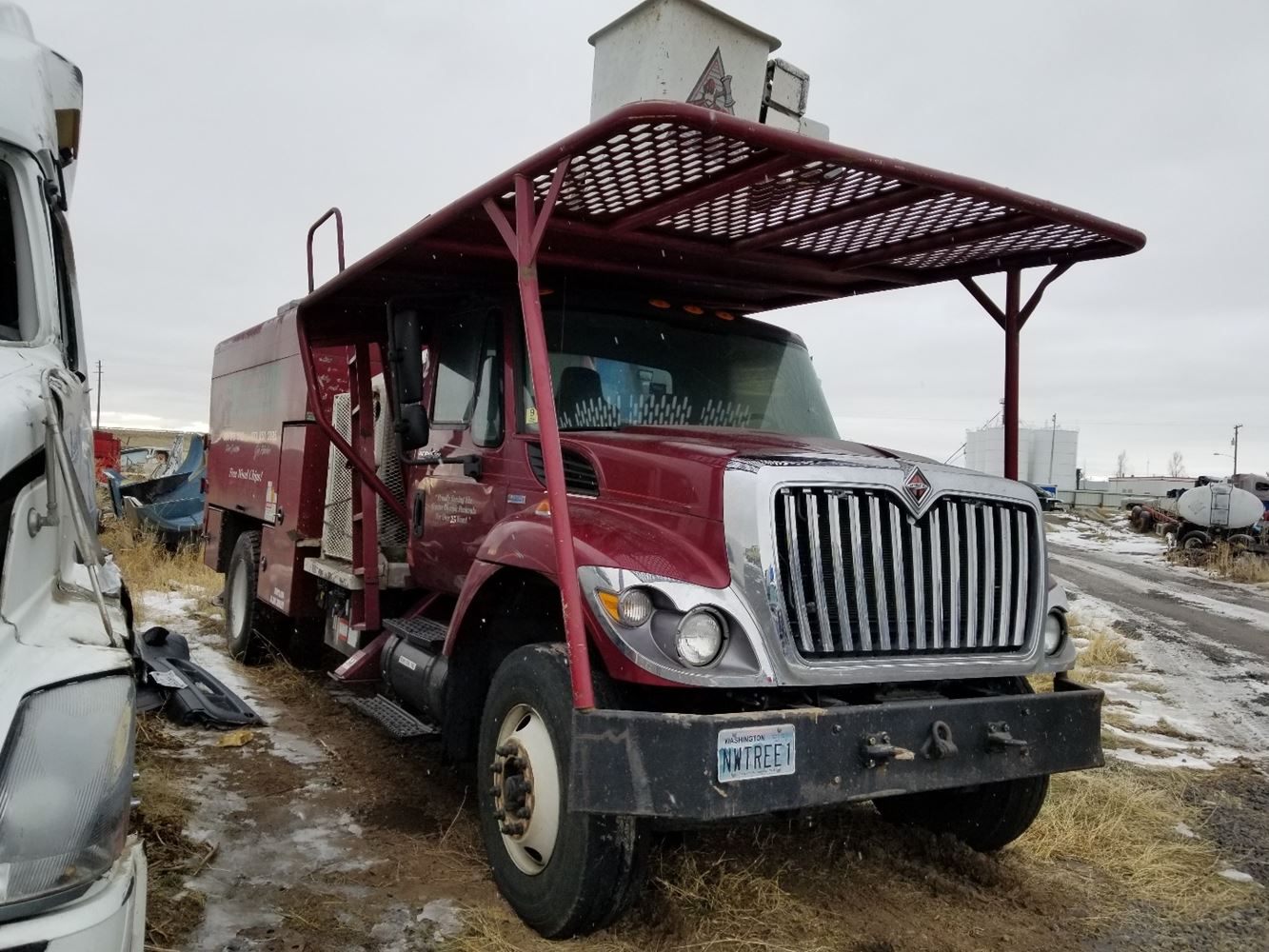International  7400