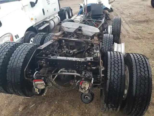 Salvage 2008 Kenworth T800 Truck Tractor 