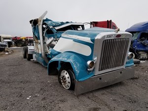 Salvage 2008 Peterbilt 389 - 30118