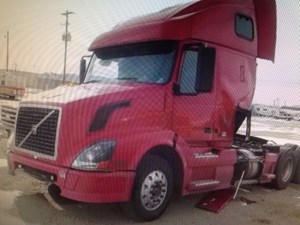Salvage 2008 Volvo VNL - 11317