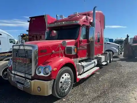 Freightliner  Coronado 132 Glider