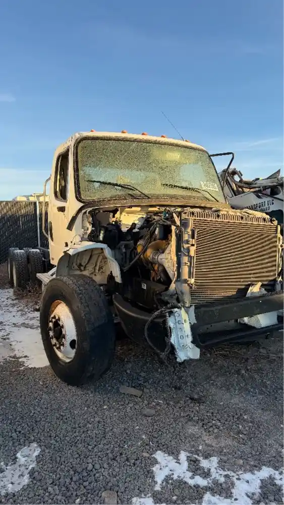 Freightliner  M-2