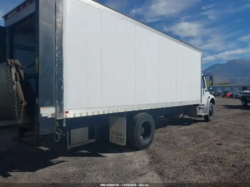 Image 4 of part 2009 Freightliner M2 106 Truck for Parts