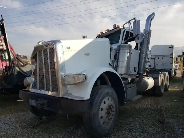 Peterbilt  388