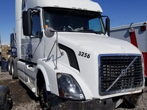 Salvage 2009 Volvo VNL - 41718