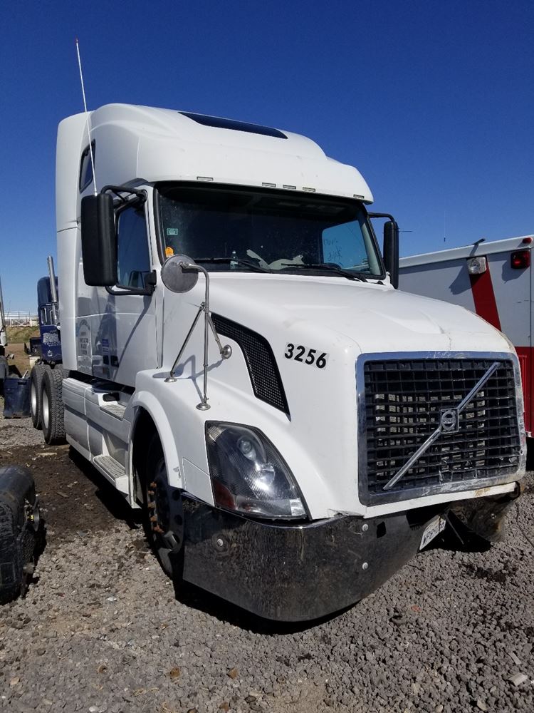 Volvo  VNL