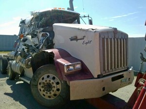 Salvage 2010 Kenworth T800 - 61120