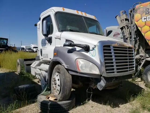 Freightliner  Cascadia 113
