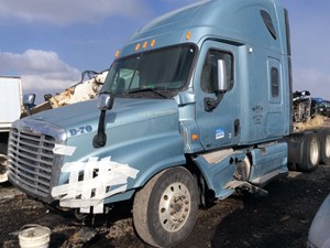 2012 Freightliner Cascadia 125 Truck for Parts (Stock #22019)) Part Image