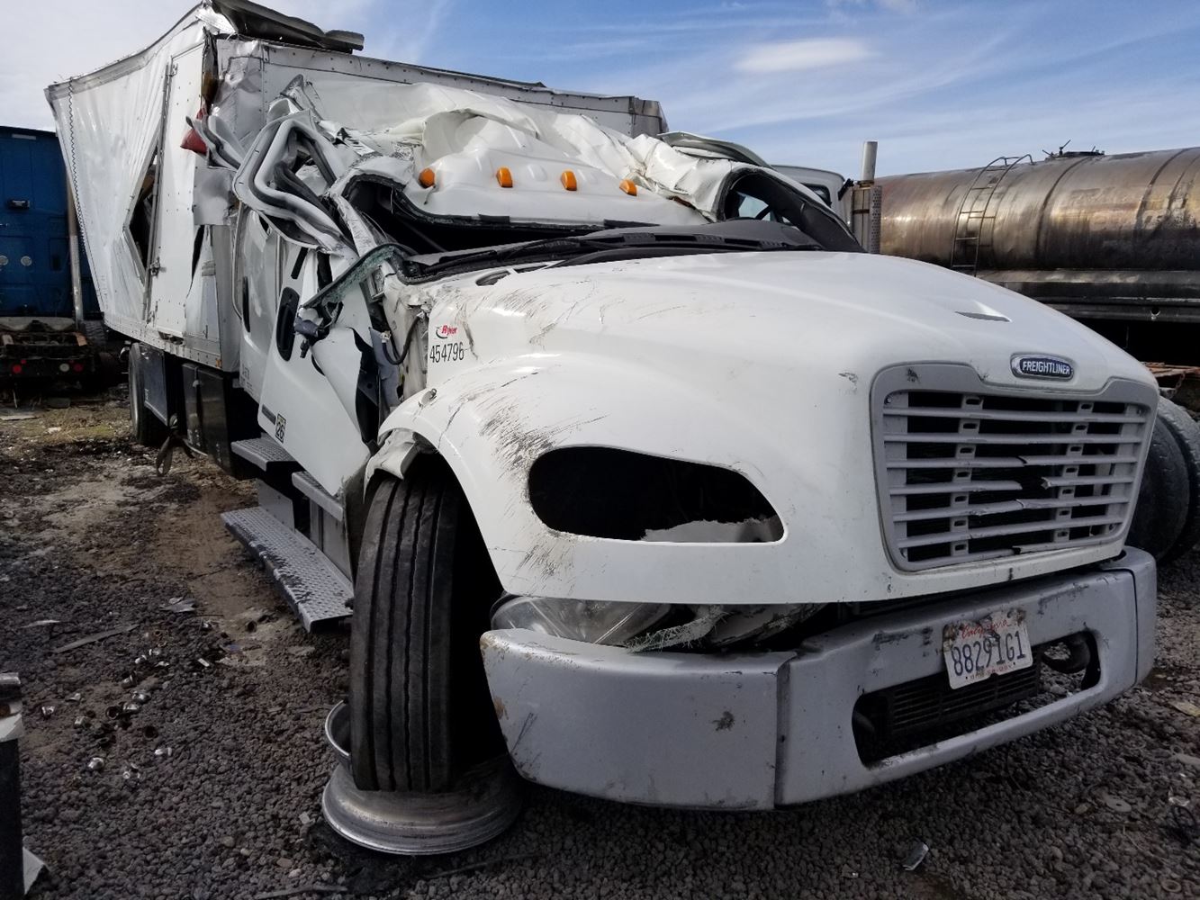 Freightliner  M2 106
