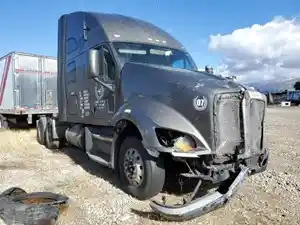 Salvage 2012 Kenworth T700 - 30725