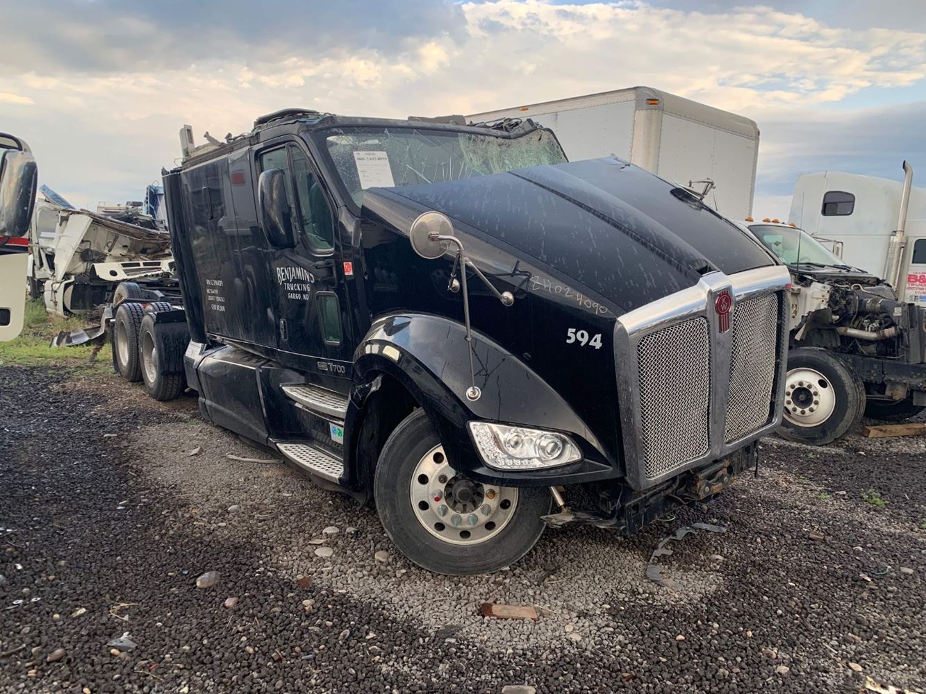 Kenworth  T700