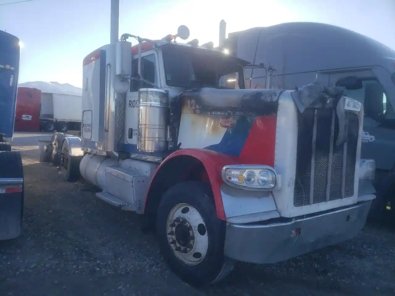 Peterbilt  388