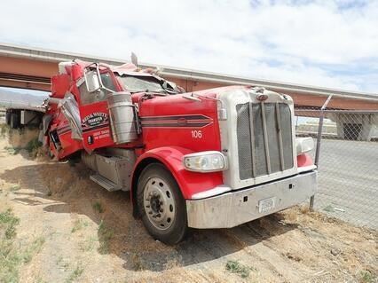 Peterbilt  389