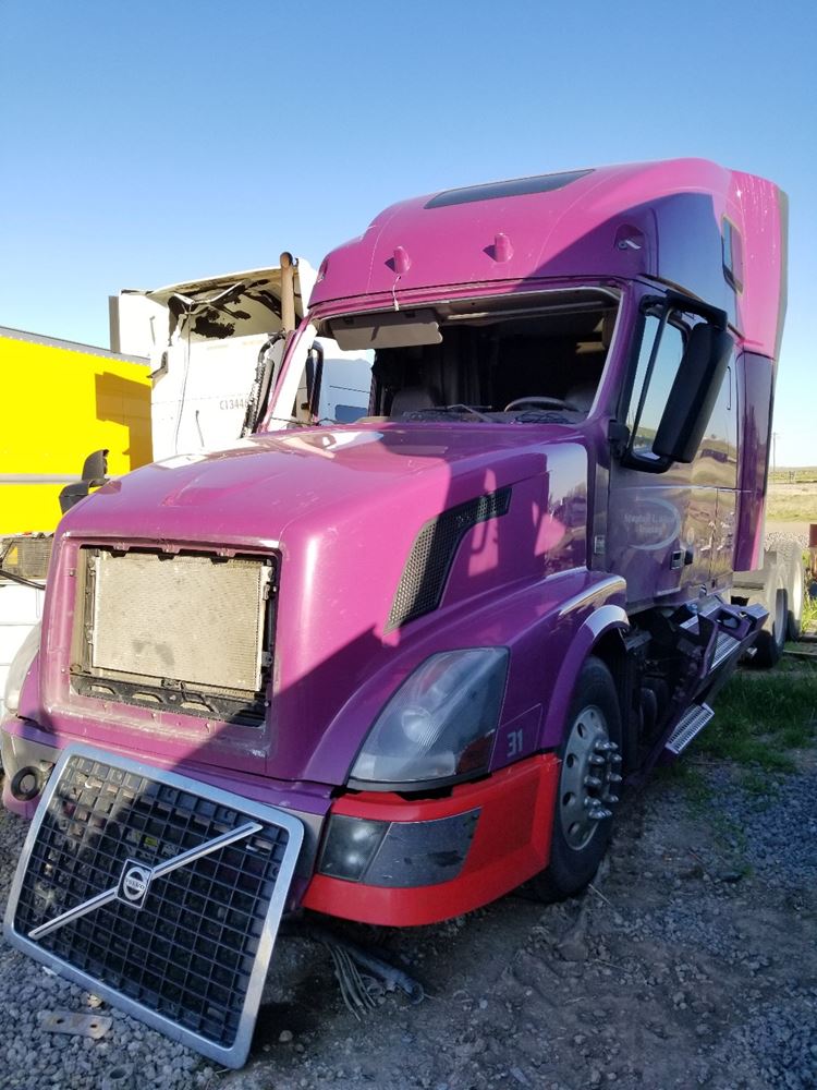 Volvo  VNL