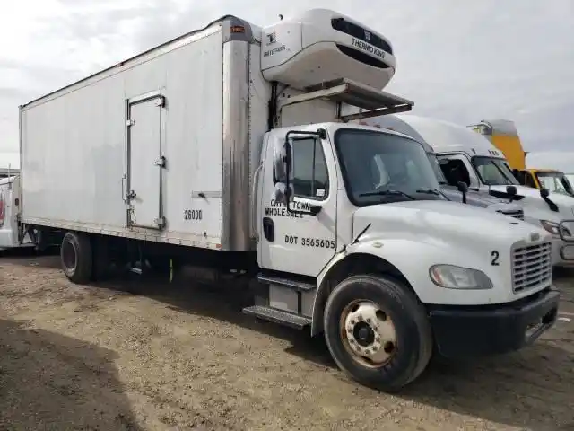 Freightliner  M2 106