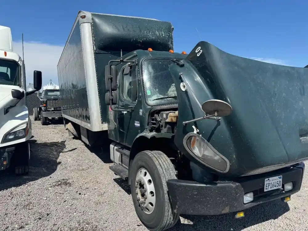 Freightliner  M2 106