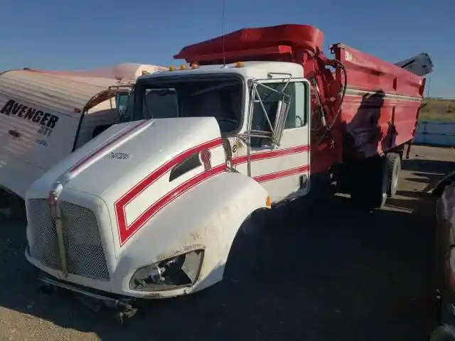 Kenworth  T370