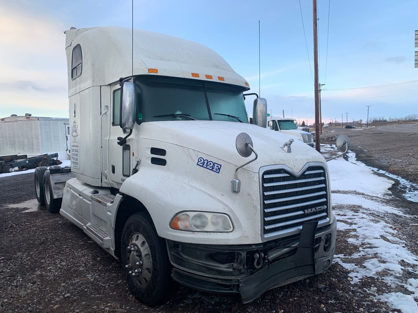 Mack  CXU613