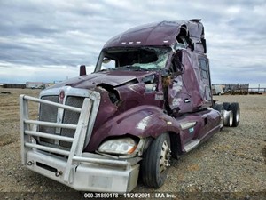 Salvage 2015 Kenworth T680 - 111721