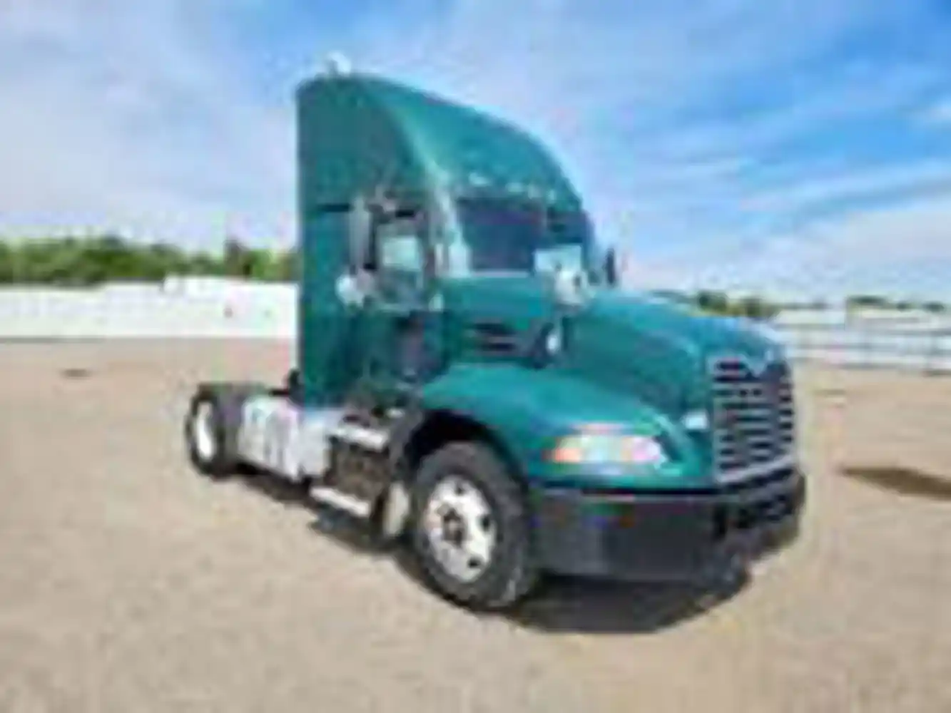 Mack  CXU612