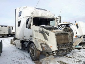 Salvage 2015 Volvo VNL - 52219