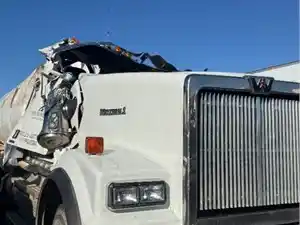 Salvage 2015 Western Star 4900 FA - 101425