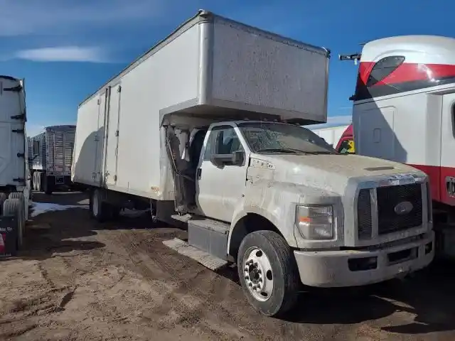 Salvage 2016 Ford F-750 Truck Delivery 