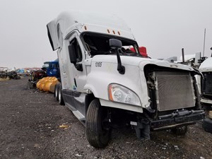 Salvage 2016 Freightliner Cascadia 125 - 112317