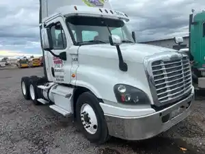 Salvage 2016 Freightliner Cascadia 125 - 62026
