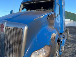 Salvage 2016 Kenworth T680 - 12021