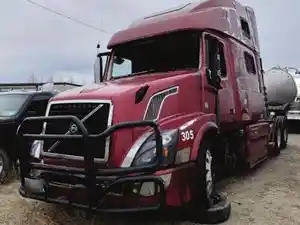 Salvage 2016 Volvo VNL - 120924