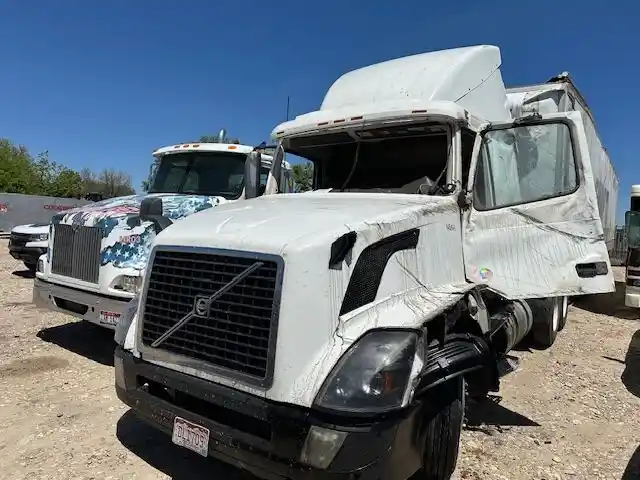 Volvo  VNL