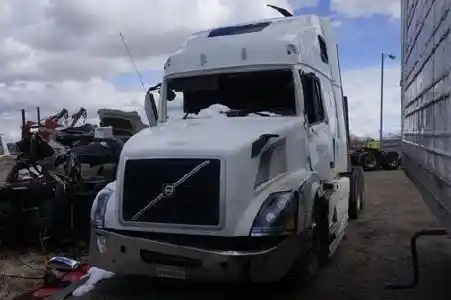 Volvo  VNL