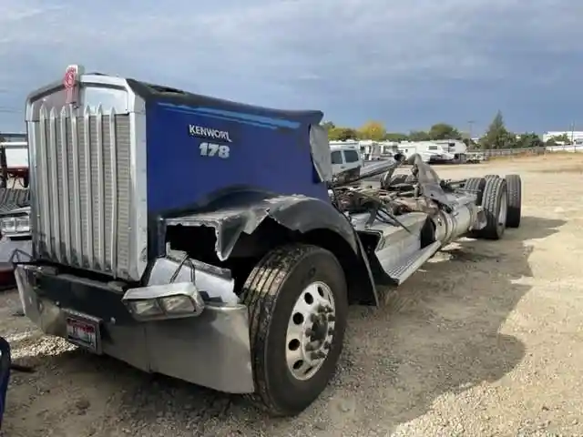 Kenworth  W900