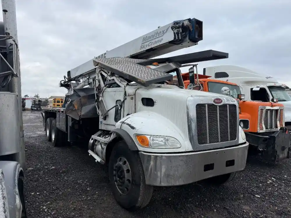 Peterbilt  348