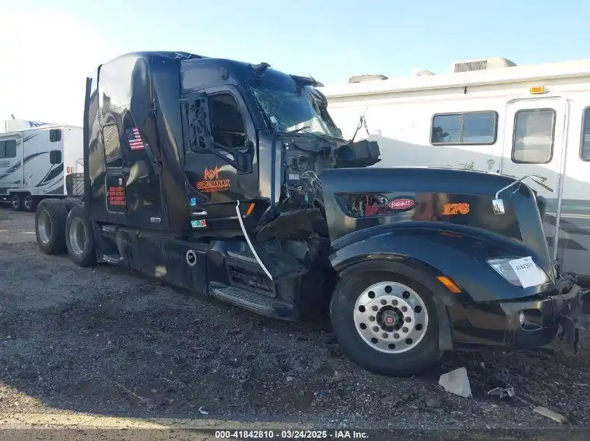 Peterbilt  579