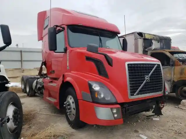 Volvo  VNL