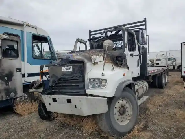 Freightliner  114SD