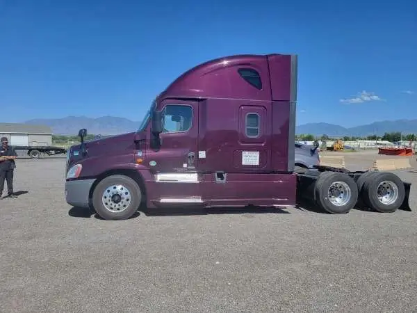 Freightliner  Cascadia 125