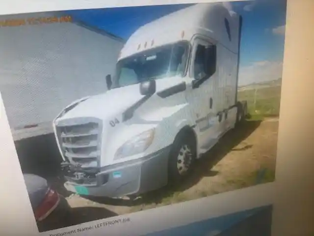 Freightliner  Cascadia 126