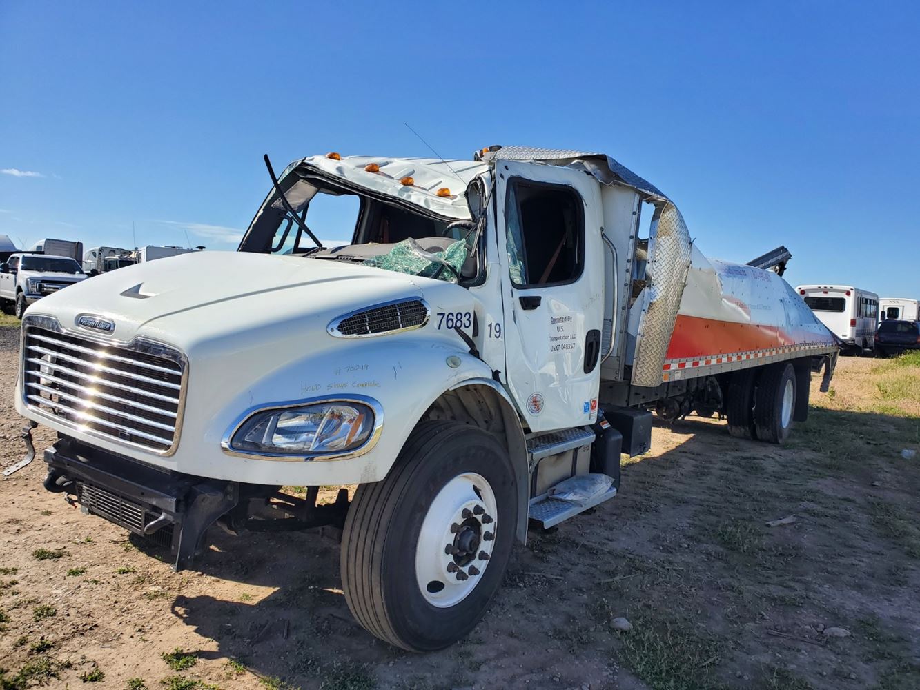 Freightliner  M2 106