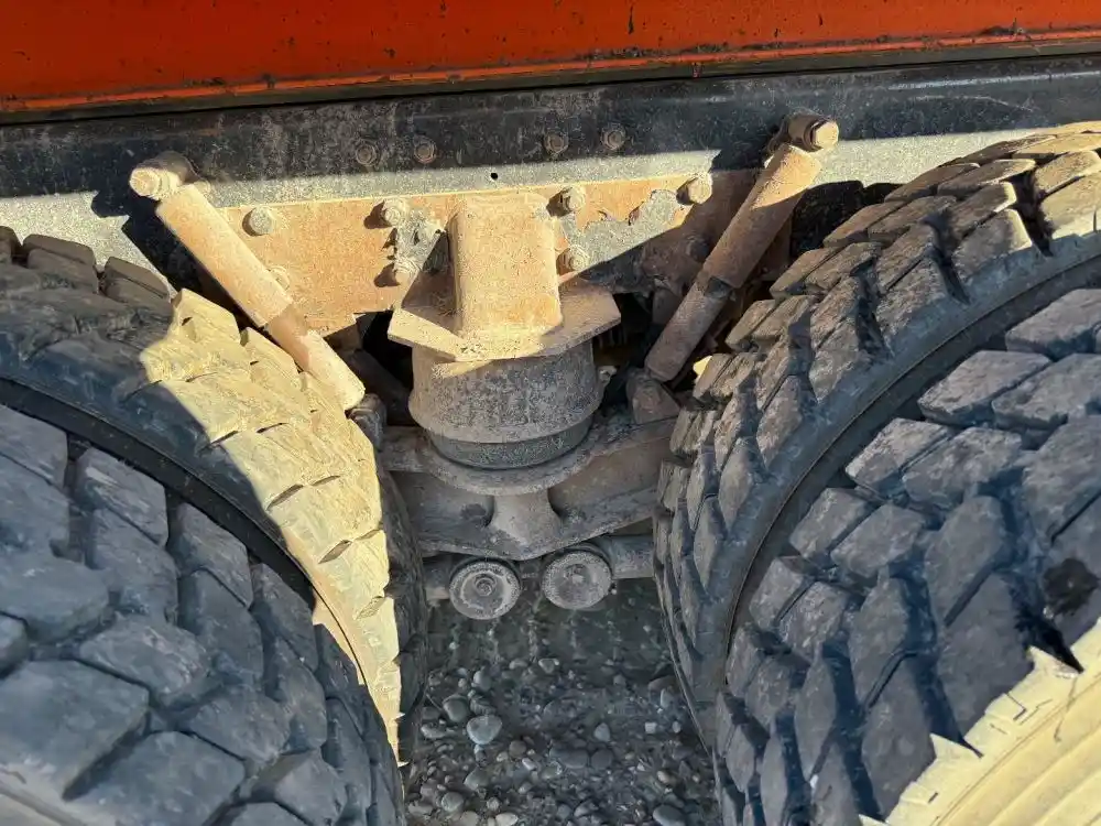 Image 4 of truck Used 2018 Kenworth T800 Dump Truck 