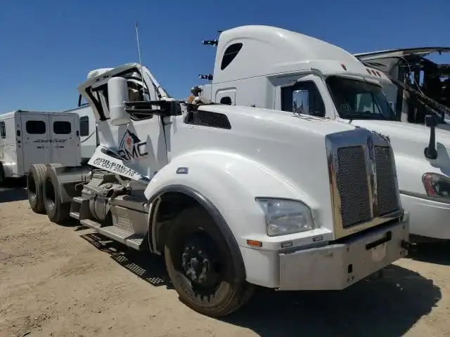 Kenworth  T880