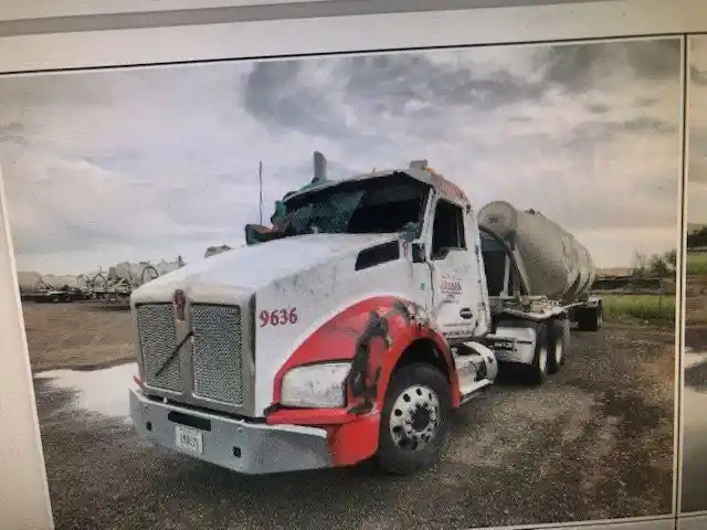 Kenworth  T880