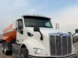 Complete 2018 Peterbilt 579 - 81226